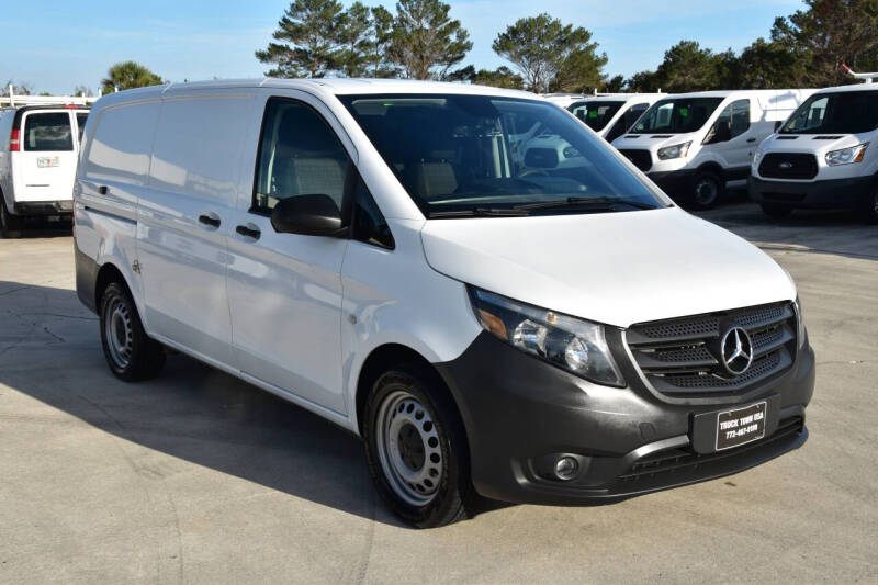2018 Mercedes-Benz Metris Cargo Van Base