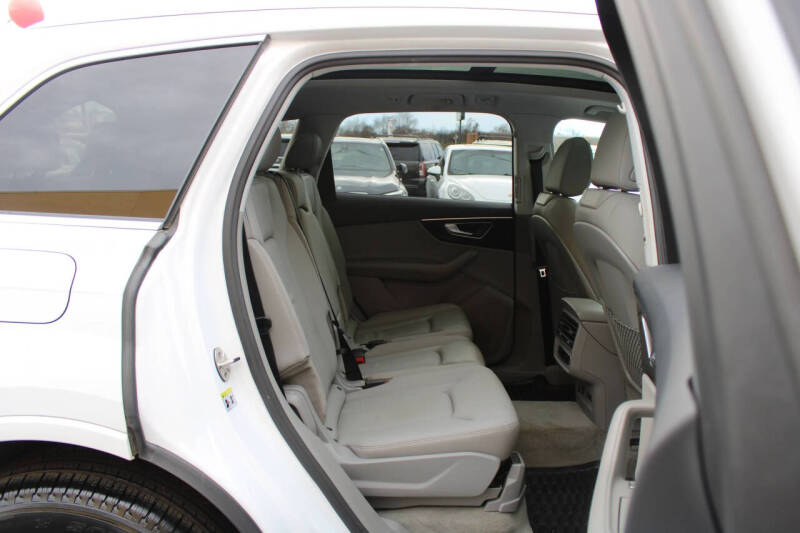 2021 Audi Q7 quattro Premium 55 TFSI