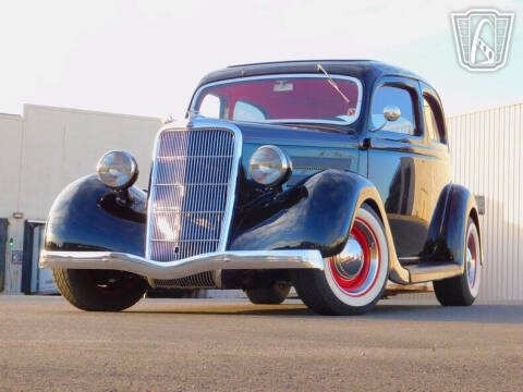 1935 Ford Tudor