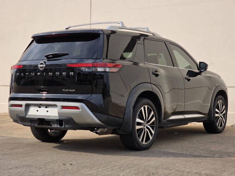 2024 Nissan Pathfinder Platinum