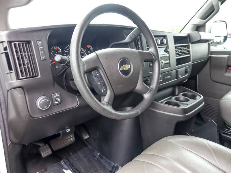 2024 Chevrolet Express 2500