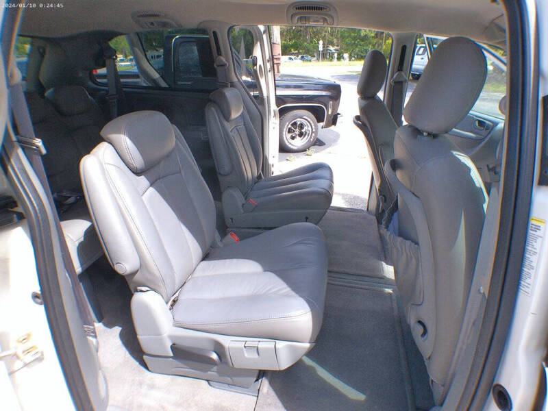 2005 Dodge Grand Caravan SXT