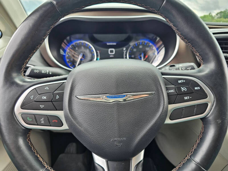 2017 Chrysler Pacifica Touring-L Plus