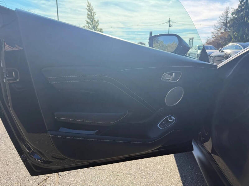 2020 Aston Martin Vantage