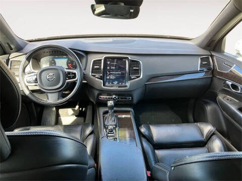 2018 Volvo XC90 T5 Momentum 7-Passenger