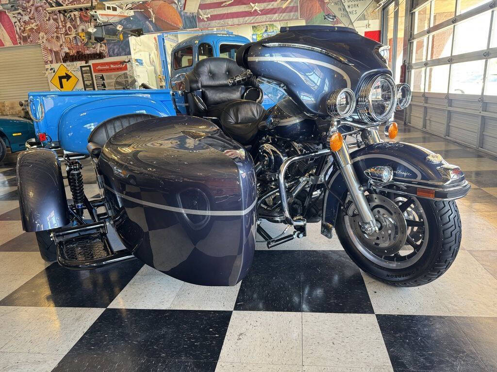 2003 Harley-Davidson® FLHTCUI - Electra Glide® 5