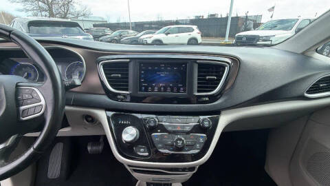 2018 Chrysler Pacifica Touring L