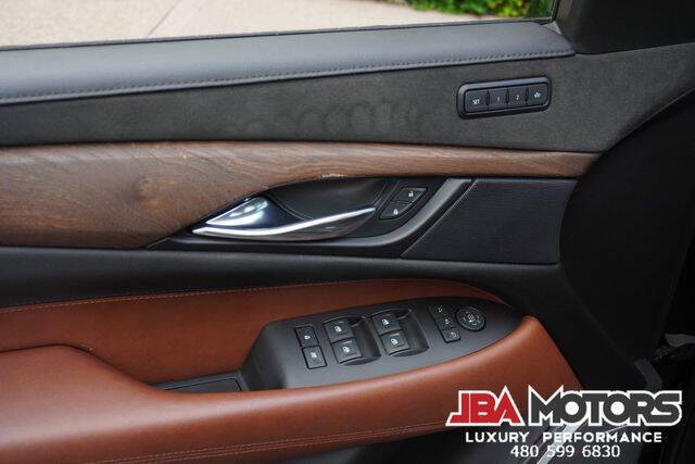 2019 Cadillac Escalade Luxury