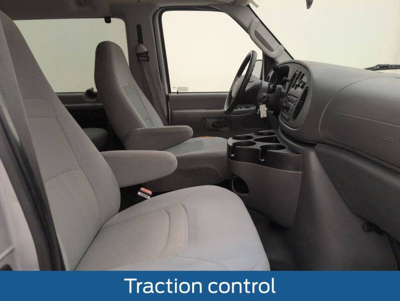 2007 Ford E-Series E-350 SD XLT