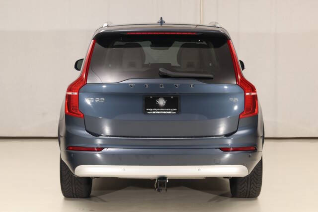 2022 Volvo XC90 T5 Momentum