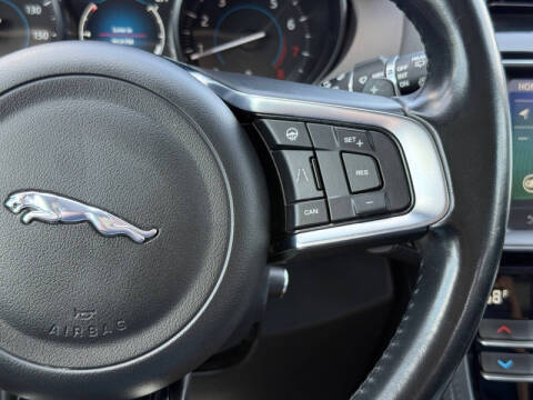 2020 Jaguar F-PACE 30t Prestige