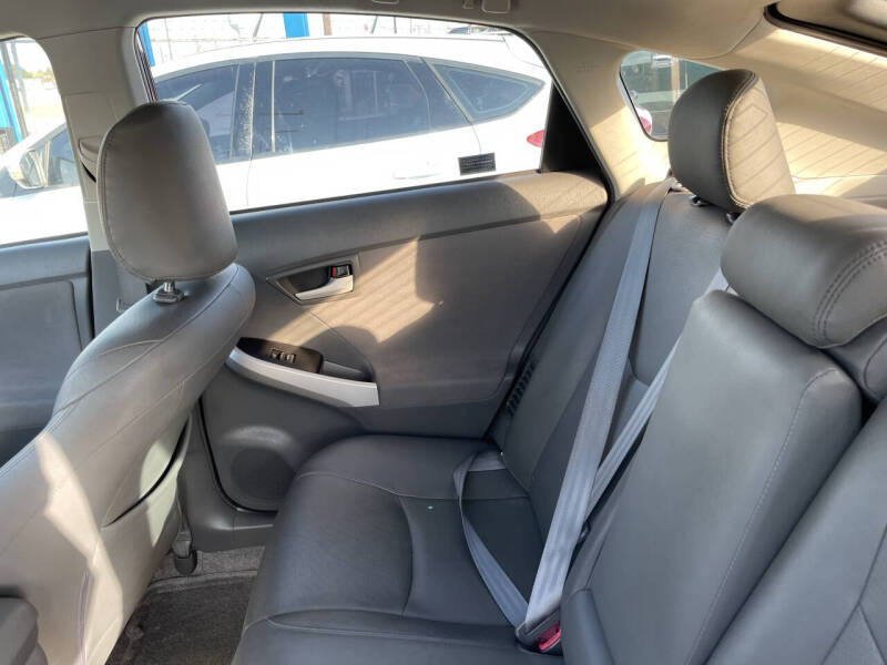 2010 Toyota Prius II