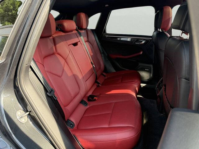2020 Porsche Macan
