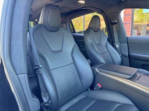 2023 Tesla Model X Standard Range
