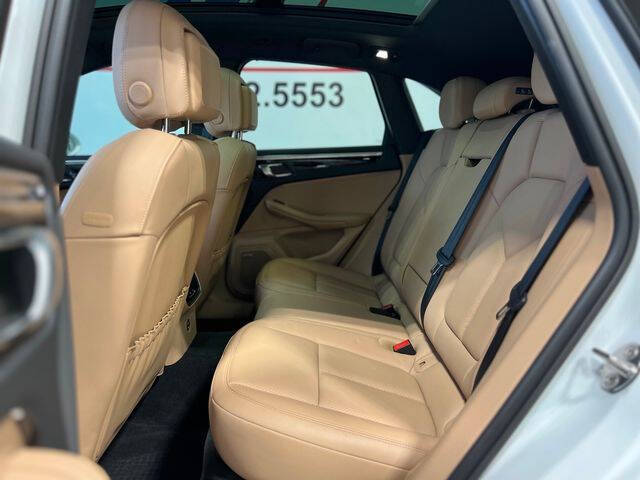 2023 Porsche Macan