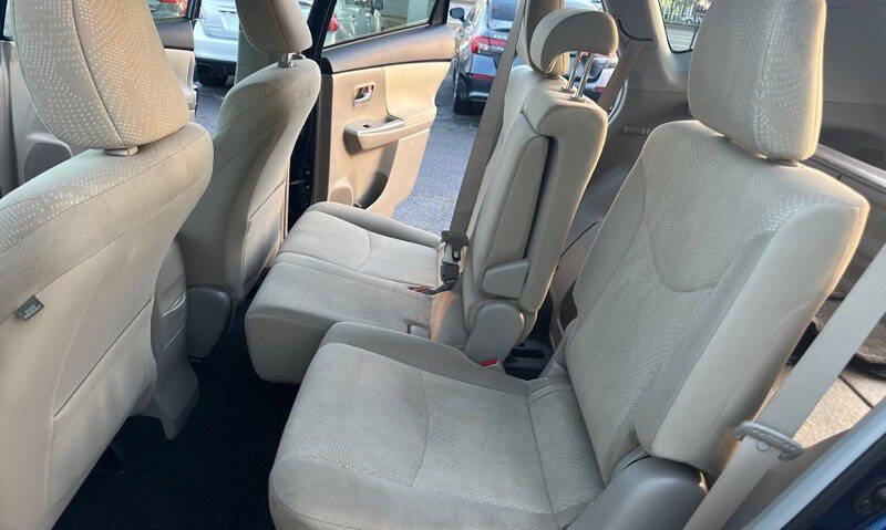 2012 Toyota Prius v Two