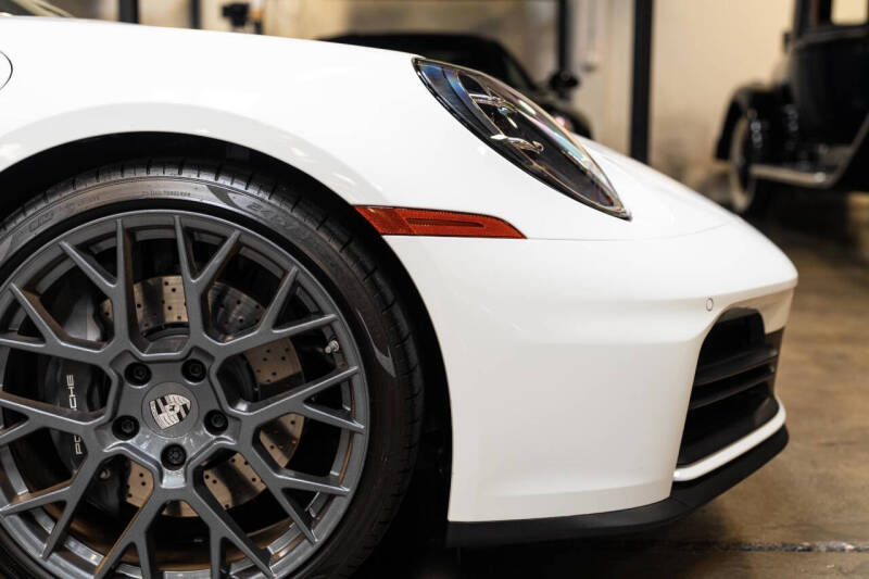 2025 Porsche 911 Carrera T