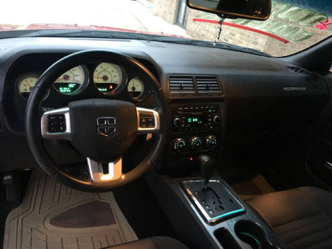 2013 Dodge Challenger SXT