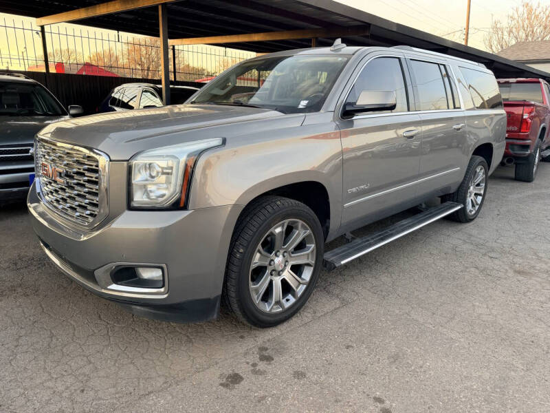2019 GMC Yukon XL Denali's photo