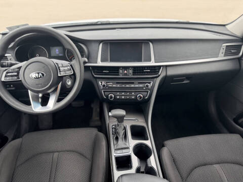 2019 Kia Optima LX