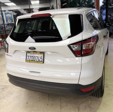 2017 Ford Escape S