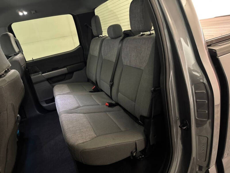 2023 Ford F-150 Lightning XLT