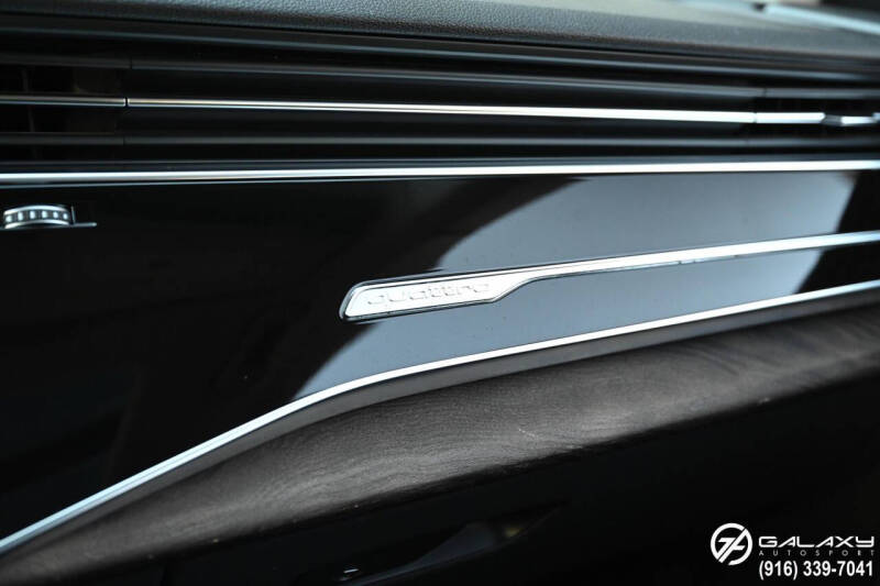 2019 Audi Q8 quattro Premium Plus 55 TFSI