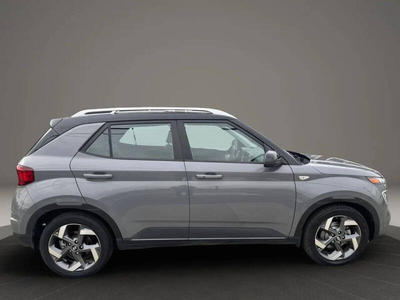 2022 Hyundai Venue Limited