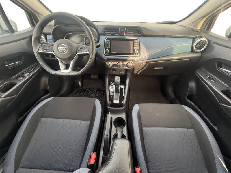 2025 Nissan Versa SV