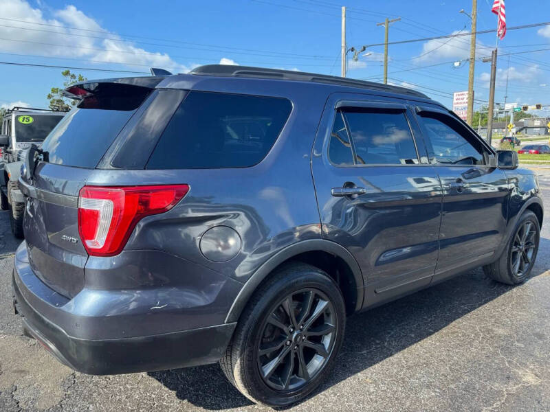 2017 Ford Explorer XLT