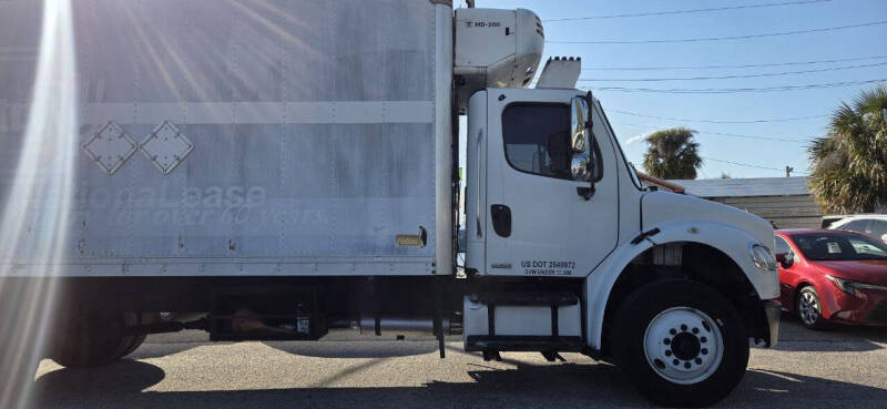 2008 Freightliner M2 106