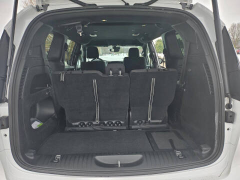 2024 Chrysler Pacifica Touring