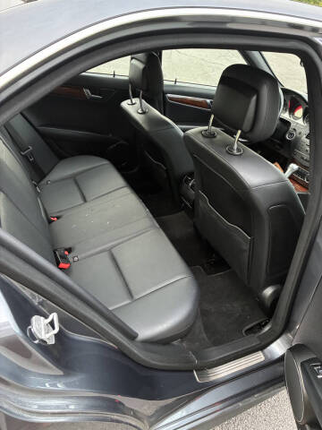 2011 Mercedes-Benz C-Class C 300 Luxury 4MATIC