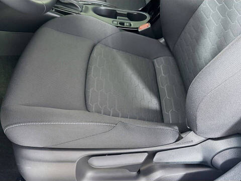 2025 Toyota Corolla Hatchback SE