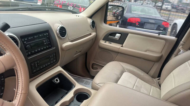2004 Ford Expedition Eddie Bauer