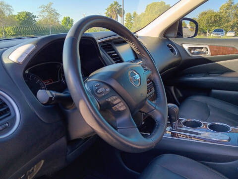 2013 Nissan Pathfinder SL