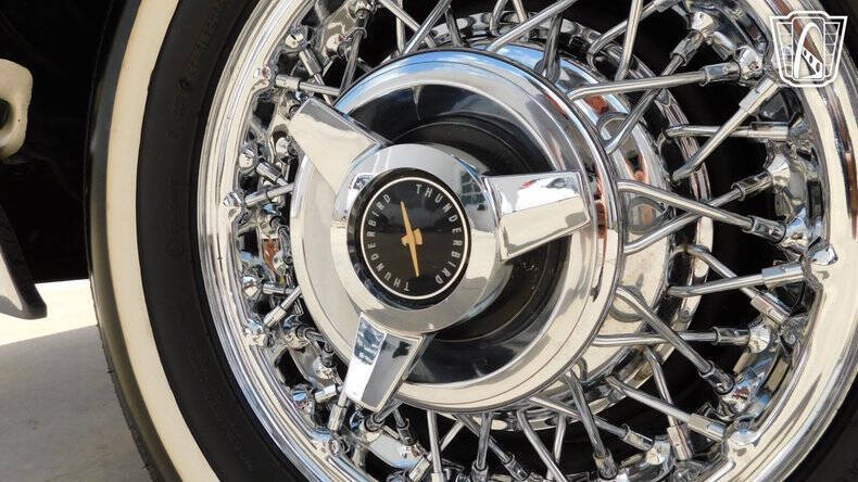 1962 Ford Thunderbird