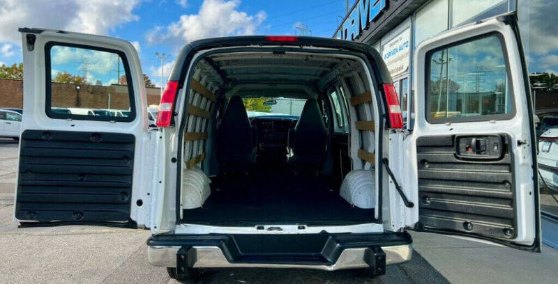 2020 GMC Savana 2500