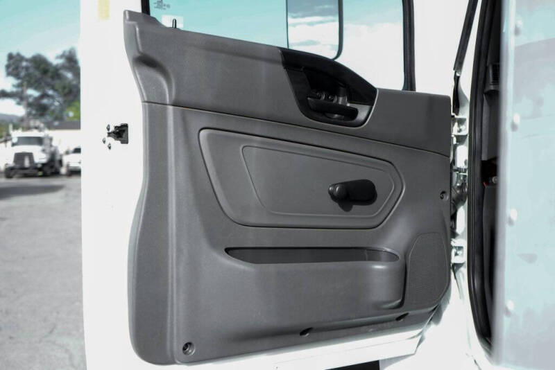 2021 International MV607