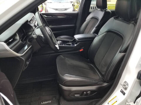 2022 Jeep Grand Cherokee L Altitude