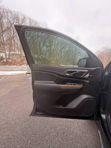 2020 GMC Acadia SLE