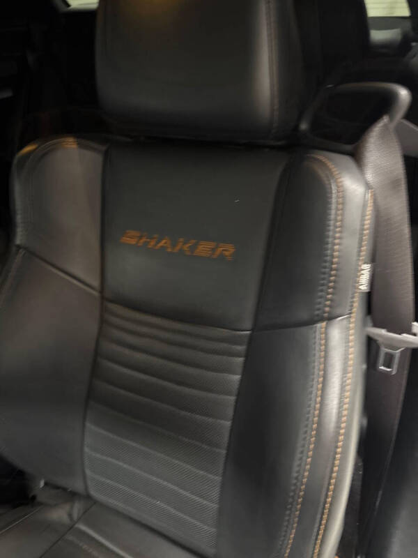 2016 Dodge Challenger 392 HEMI Scat Pack Shaker