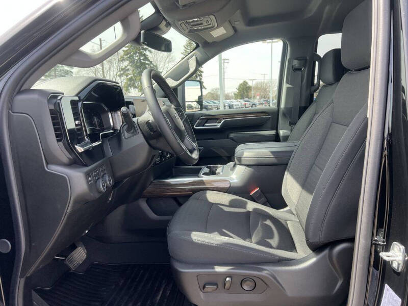 2025 Chevrolet Silverado 3500HD