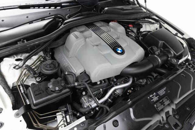 2004 BMW 5 Series 545i