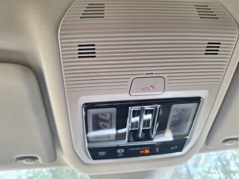 2025 Volkswagen Atlas SE