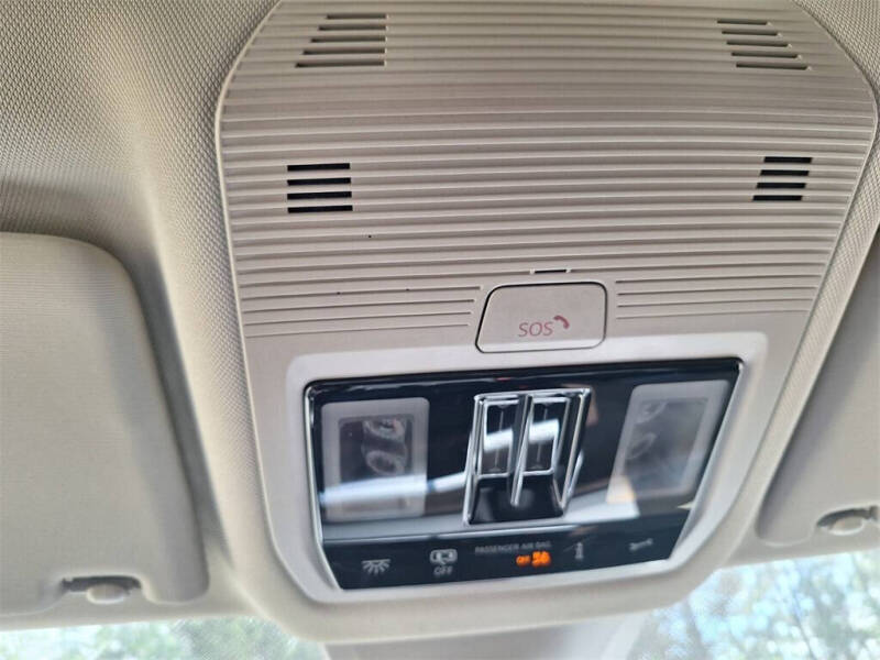 2025 Volkswagen Atlas SE