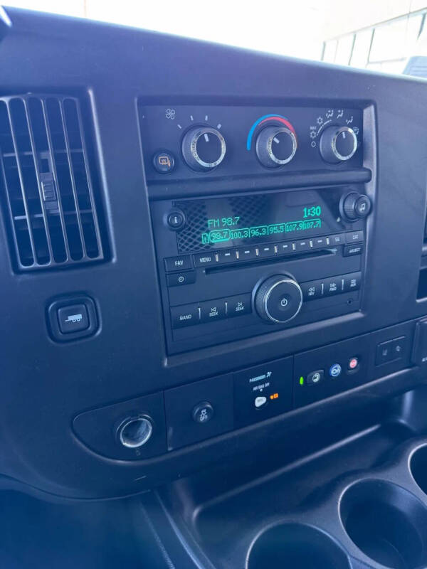 2021 Chevrolet Express 2500