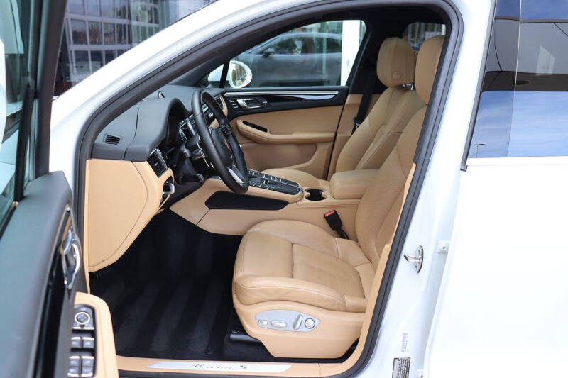 2017 Porsche Macan S