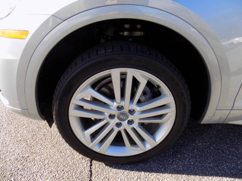 2018 Audi Q5 2.0T quattro Premium Plus