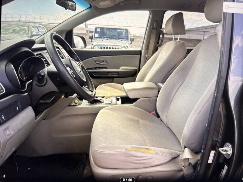 2017 Kia Sedona LX